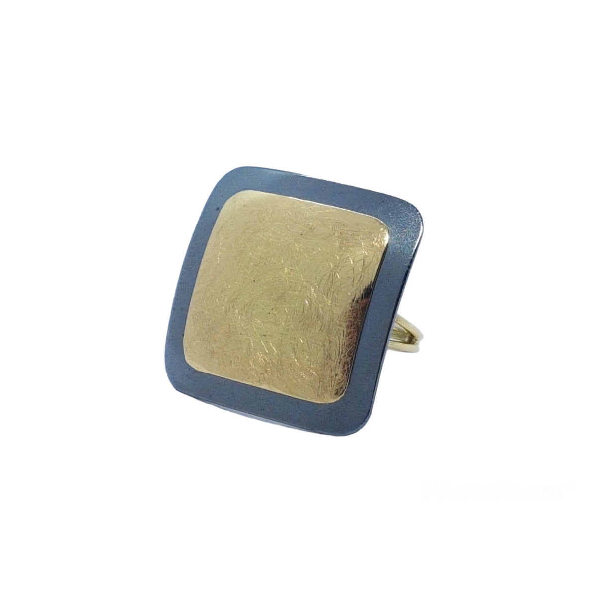 Anillo de oro amarillo y plata