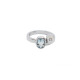 Anillo de oro blanco con diamantes y aguamarina