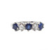 Anillo de oro blanco con diamantes y zafiros