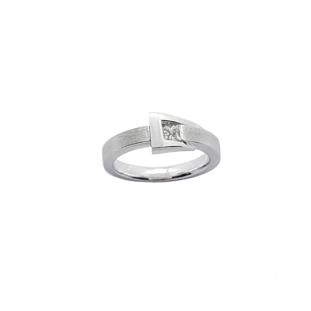 ANILLO DE ORO BLANCO Y DIAMANTE