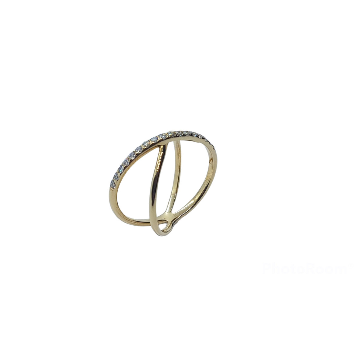 Anillo de oro amarillo con diamantes