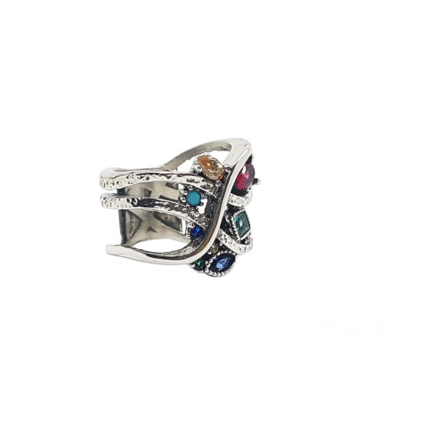 Anillo de plata con circonitas