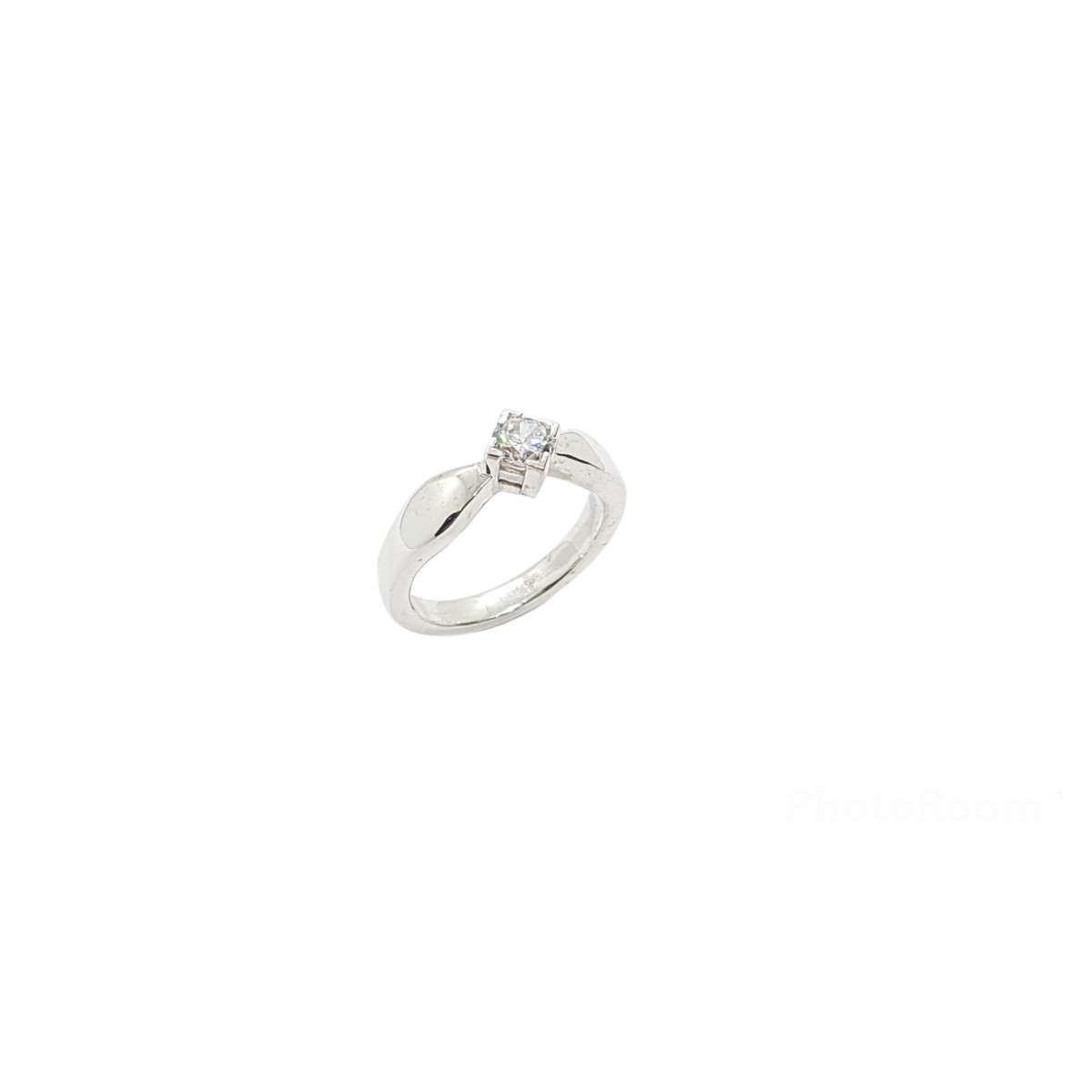 Solitario de plata con circonita