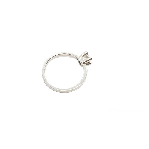 Solitario de plata con circonita