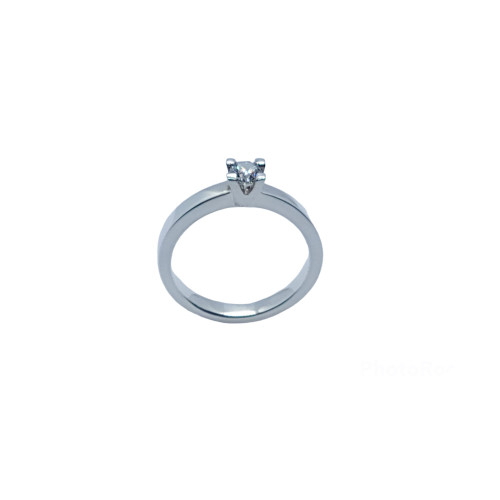 Solitario de plata con circonita