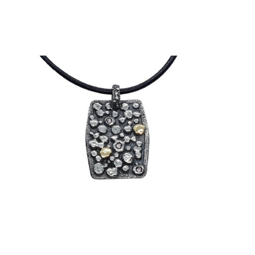COLGANTE DE PLATA Y ORO CON ZAFIROS ROSAS