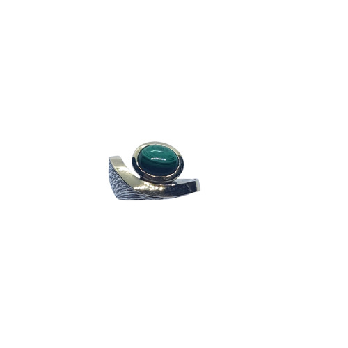 Anillo de plata y oro con malaquita