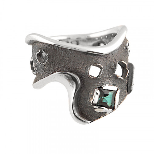 Anillo de plata con turmalina