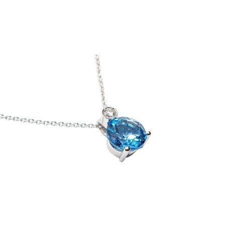 Gargantilla de oro blanco topacio azul y diamante