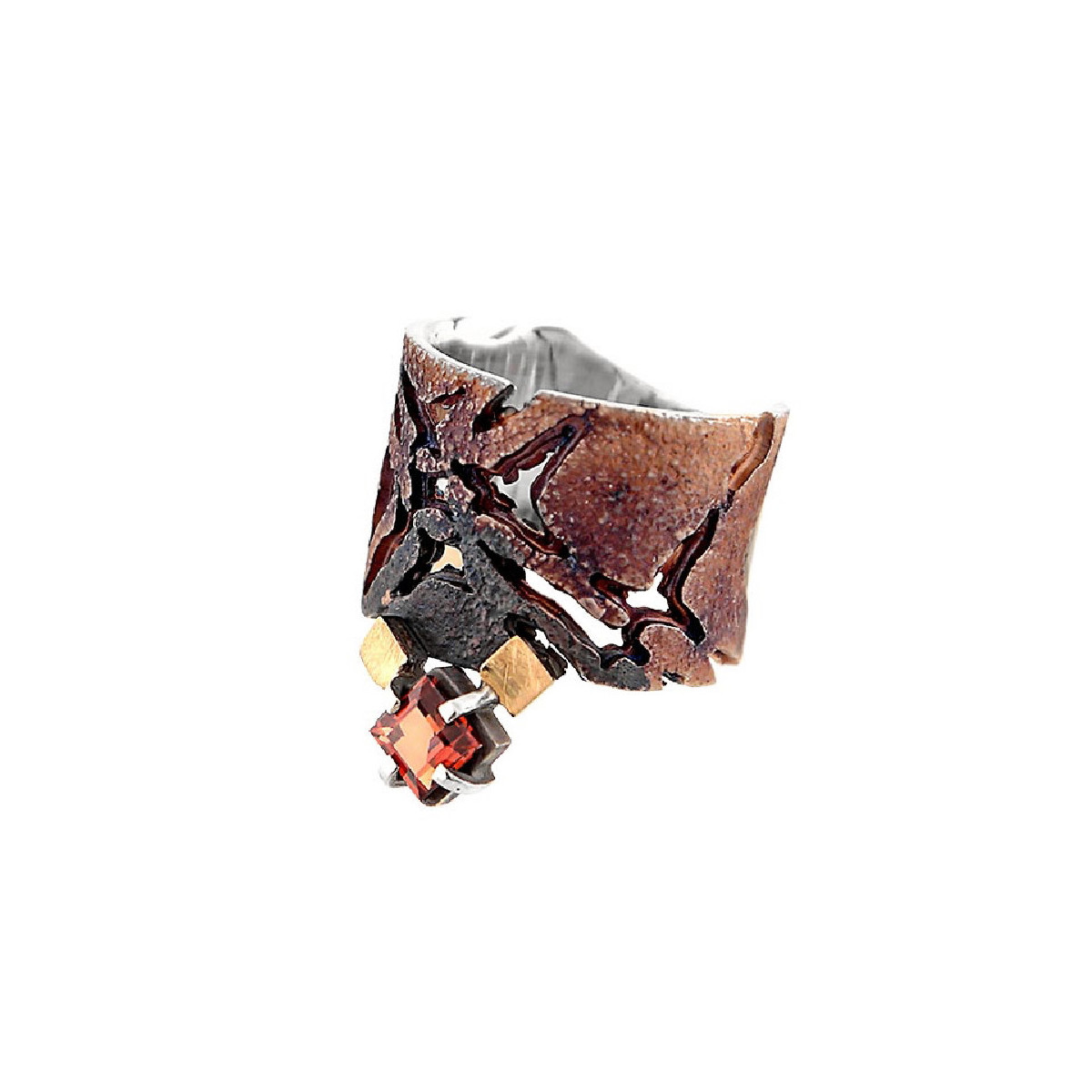 Anillo de plata y oro con rodolita
