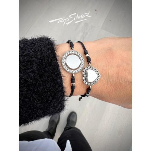 Pulsera de plata con macramé, circonitas y con forma de corazón