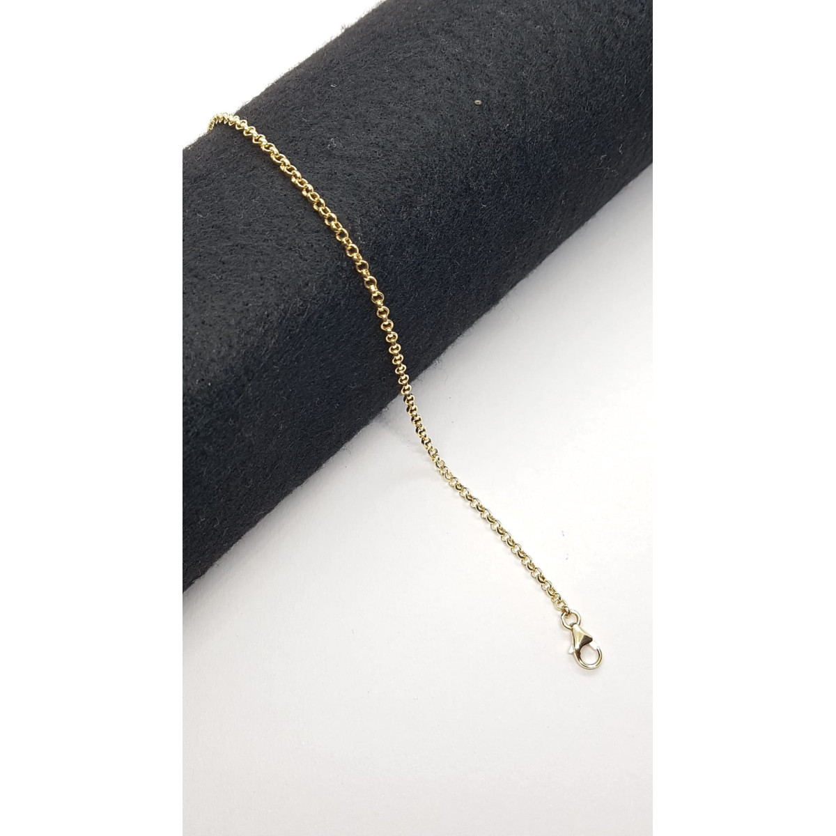 Pulsera de rulo maciza y articulada de oro amarillo