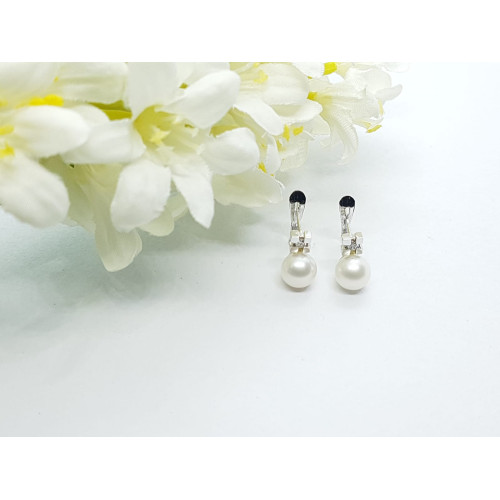 Pendientes de oro blanco estilo Tú y Yo con Perla natural cultivada y diamante