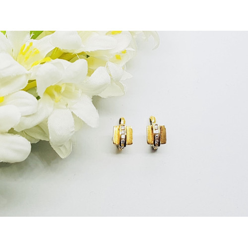 Pendientes de oro amarillo con circonitas