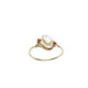 Anillo de oro amarillo con granates y perla natural cultivada