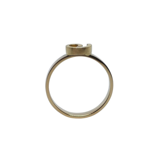 Anillo de oro amarillo con diamante