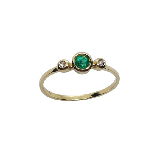 Anillo de oro amarillo con esmeralda y diamantes