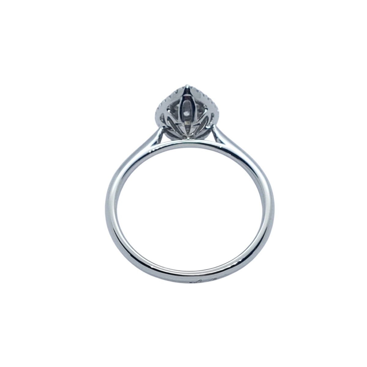 Anillo de oro blanco con diamantes