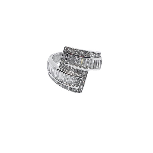 Anillo  de oro blanco con circonitas