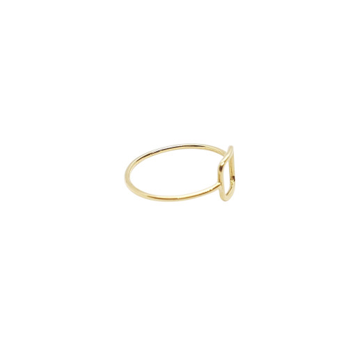 Anillo de oro amarillo con forma cuadrada