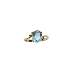 Anillo de oro amarillo con TOPACIO AZUL