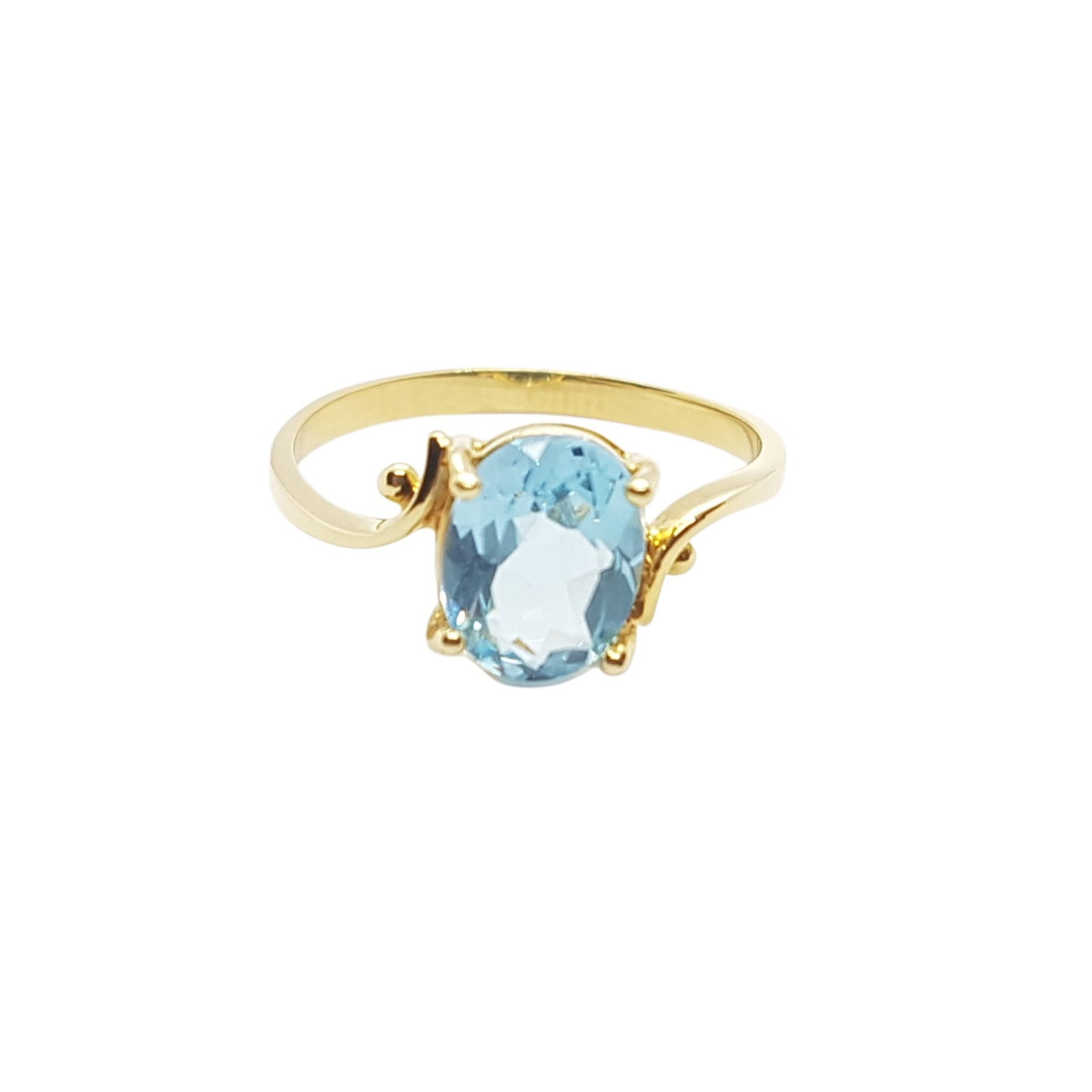 Anillo de oro amarillo con TOPACIO AZUL