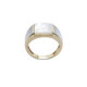 Anillo de oro amarillo con nácar