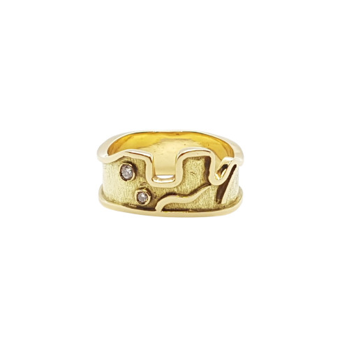 Anillo de oro amarillo con diamantes