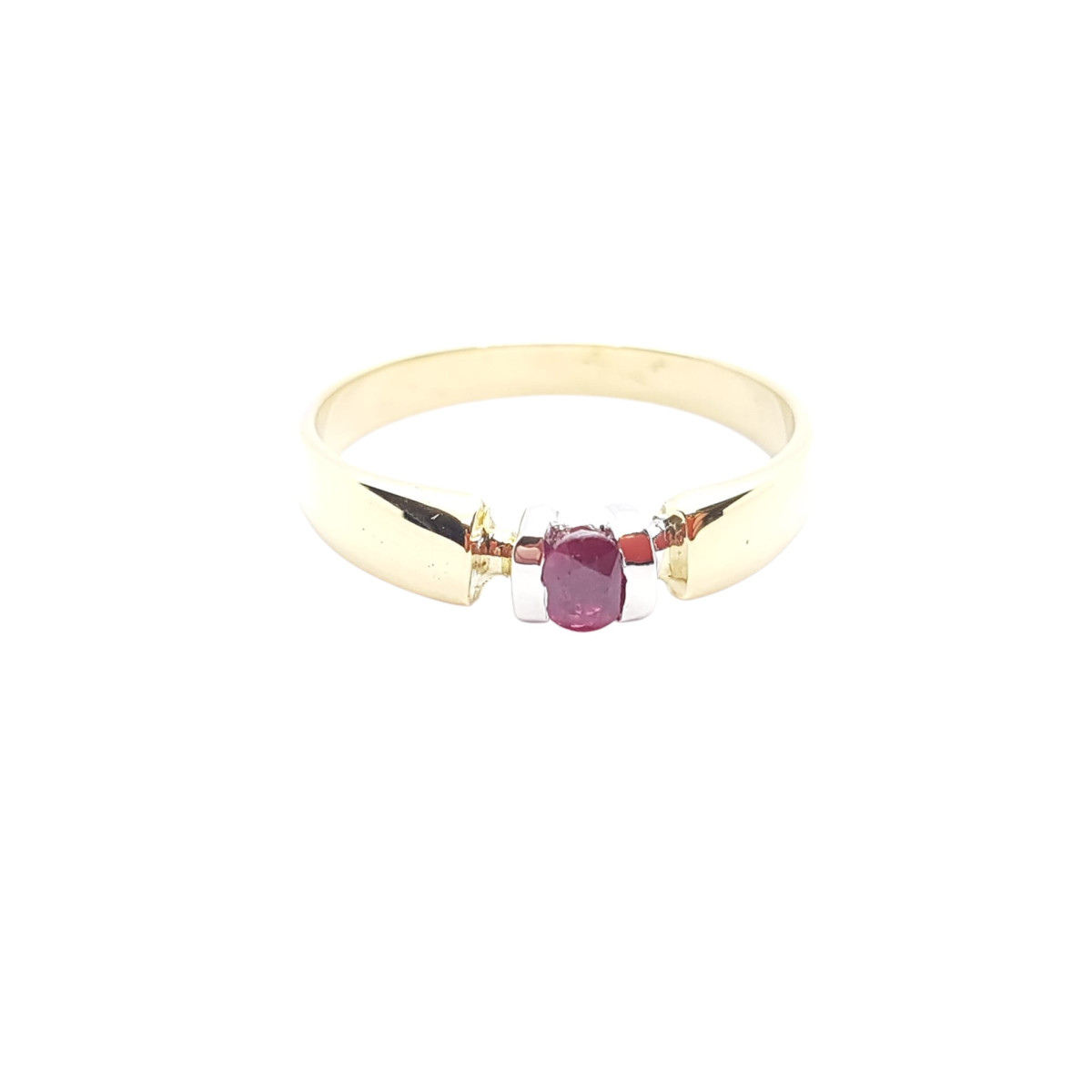 Anillo de oro amarillo y oro blanco con rubí