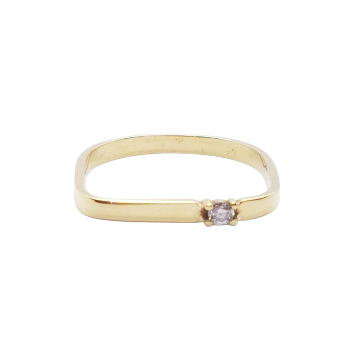 Anillo de oro amarillo con diamante