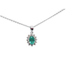 Gargantilla de oro blanco en forma de Rosetón de esmeralda y diamantes