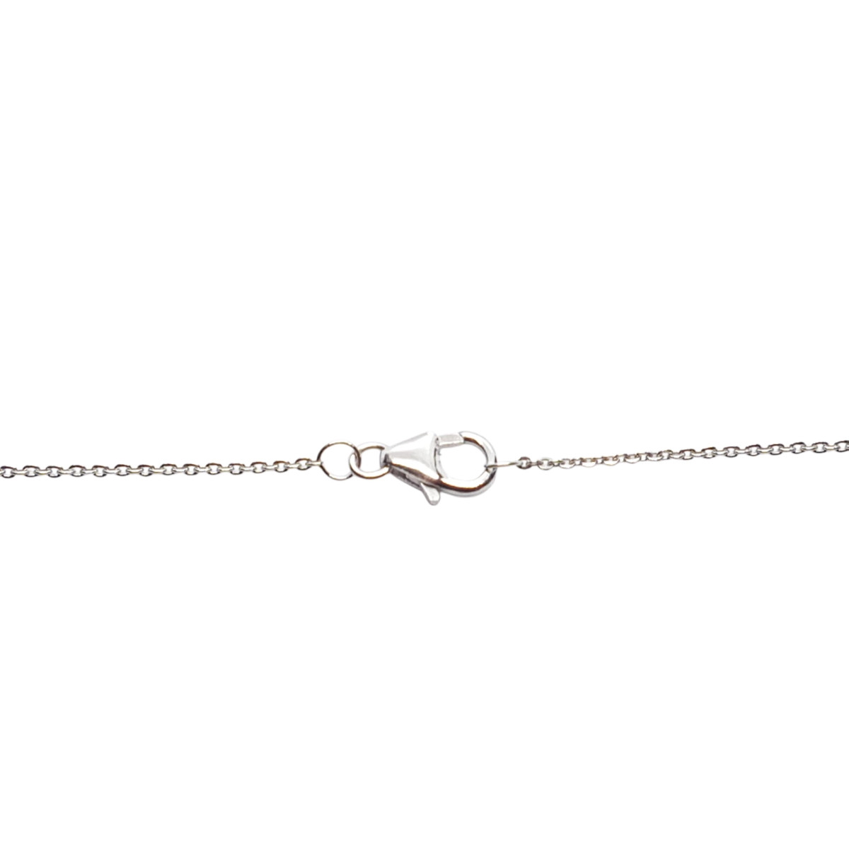 Gargantilla de oro blanco en forma de Rosetón de esmeralda y diamantes