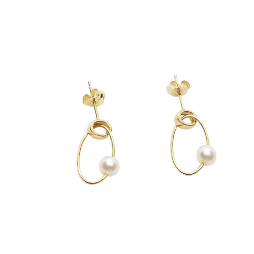 Pendientes de oro amarillo y perla
