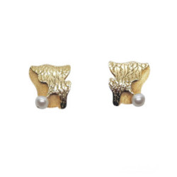 Pendientes de oro amarillo con perla
