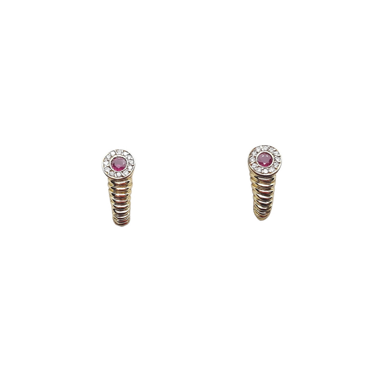 Pendientes de oro amarillo con diamantes y rubíes