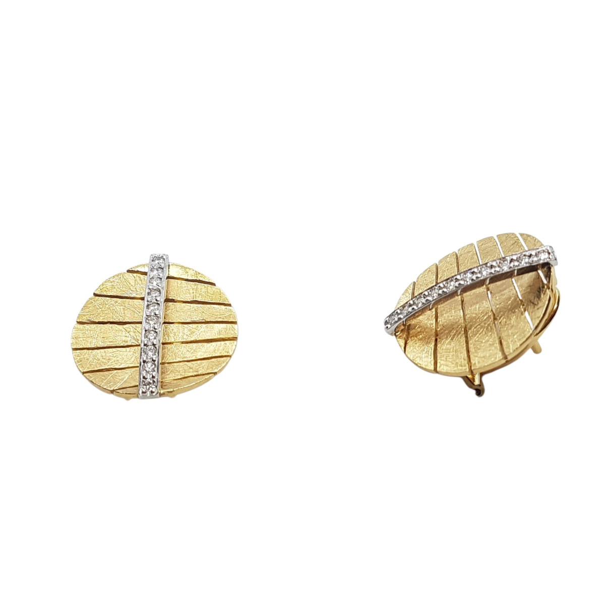 Pendientes de oro amarillo y oro blanco con diamantes