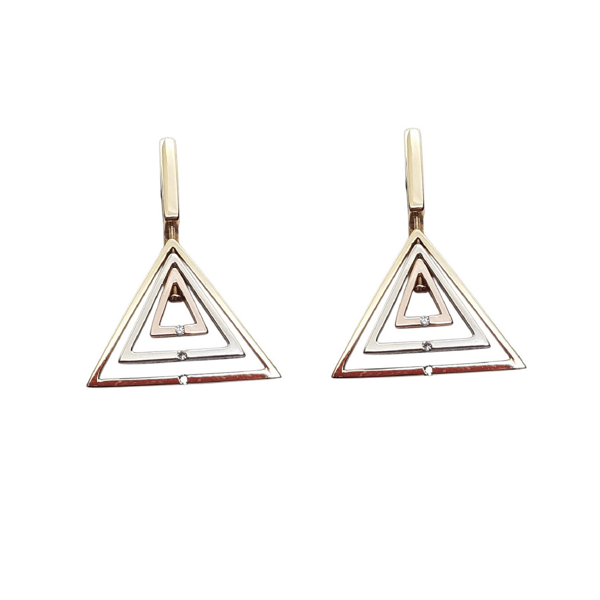 Pendientes triangulares de oro amarillo, oro rosa y oro blanco con diamantes