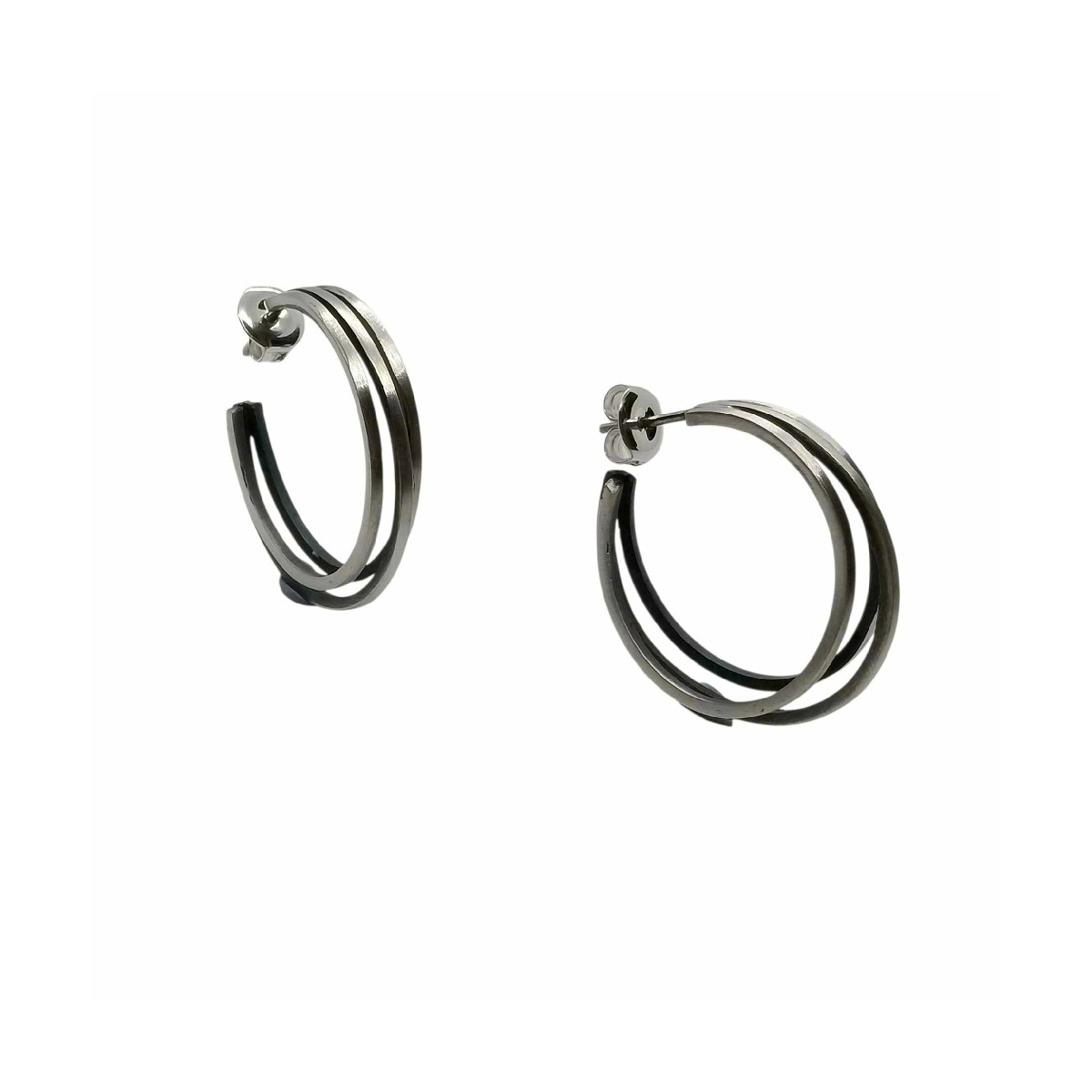 Pendientes de plata en forma de aros Pendientes de plata en forma de aros