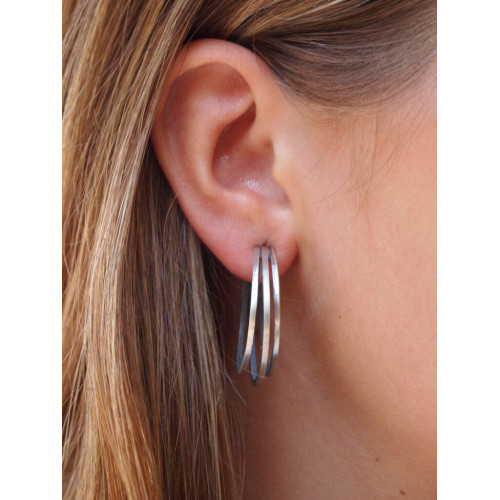 Pendientes de plata en forma de aros Pendientes de plata en forma de aros
