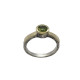 Anillo de plata y oro con peridoto