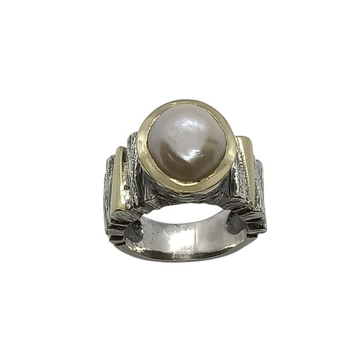 Anillo de plata y oro con perla
