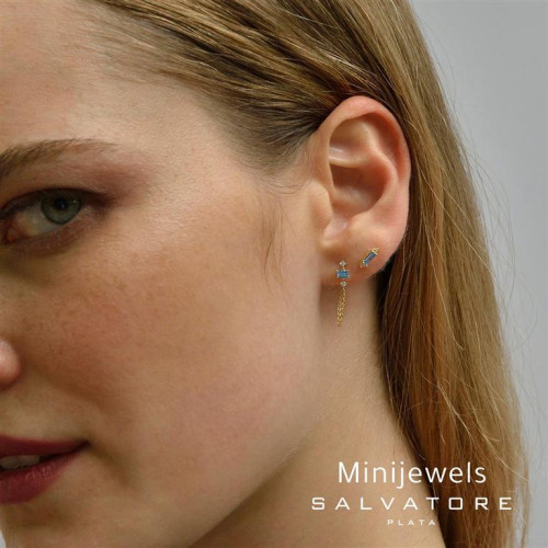 Pendiente pequeño con circonitas azules