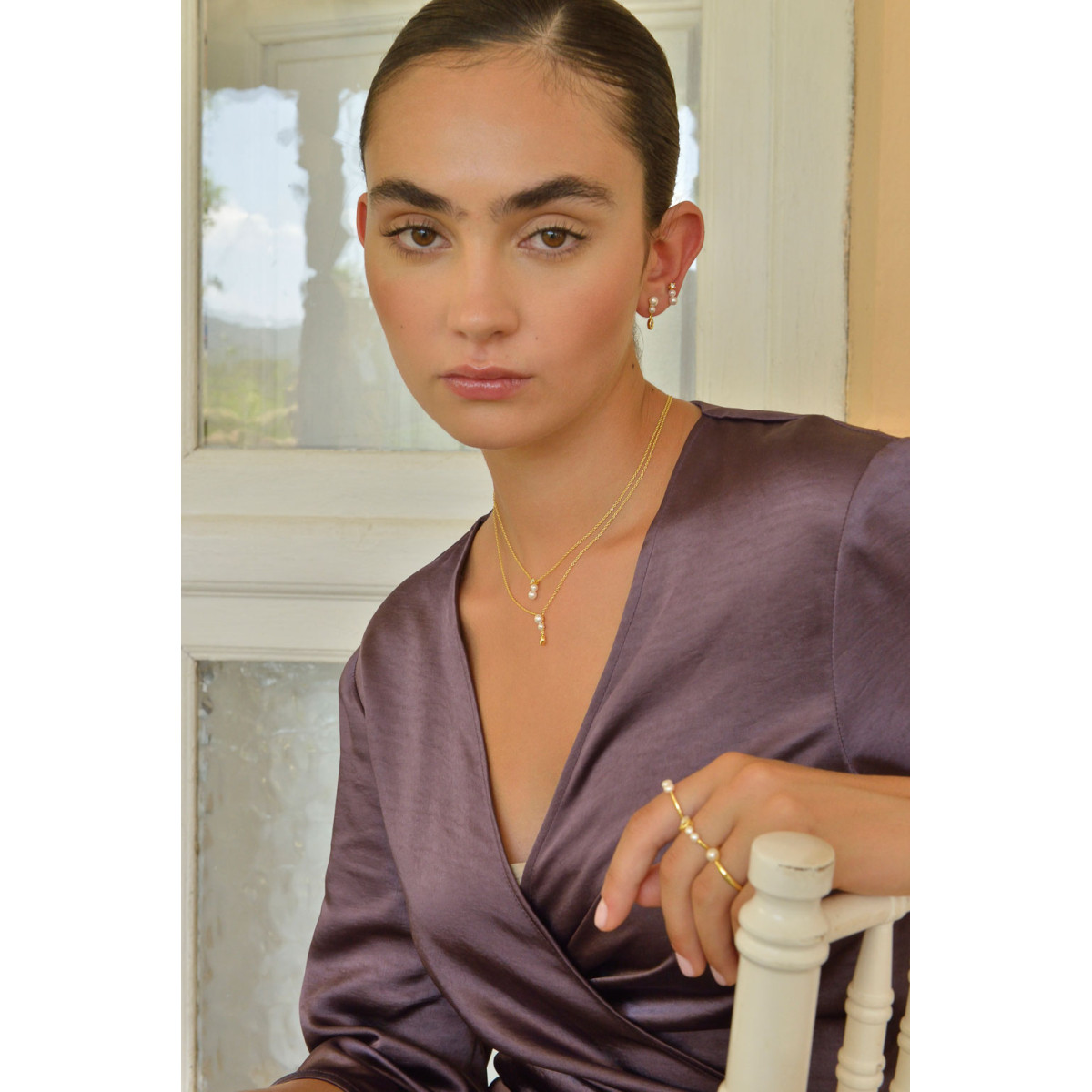 COLLAR DE PLATA CHAPADA CON PERLAS Y CIRCONITA