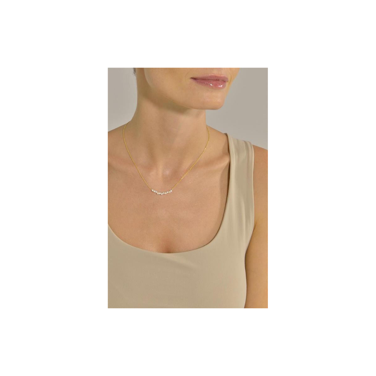 Collar de plata chapada con circonitas blancas y perlas naturales