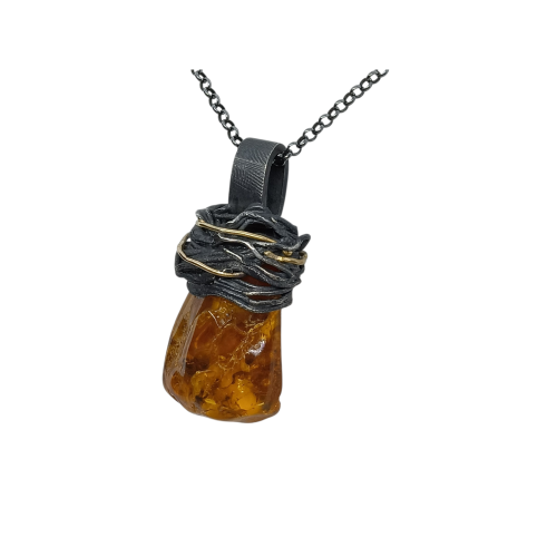 Colgante de plata y oro con ámbar