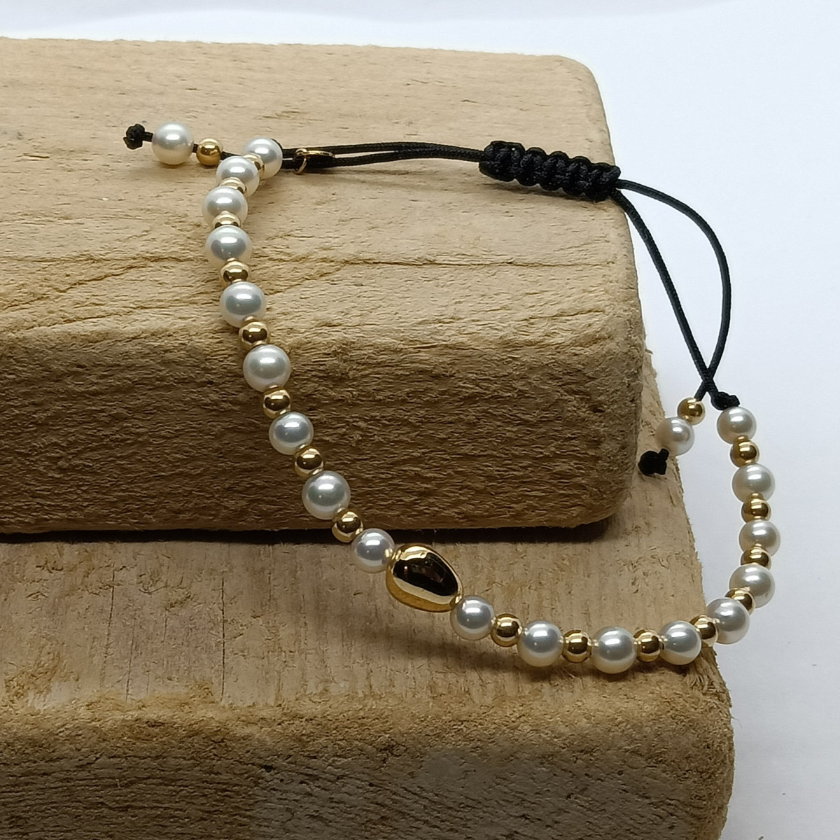 Pulsera de Perlas  y oro amarillo