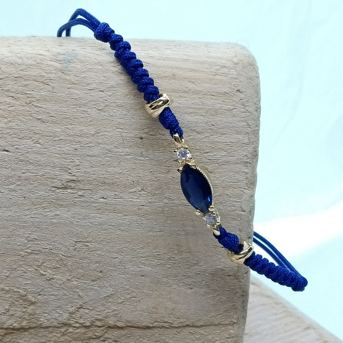 Pulsera de plata con macramé y circonita
