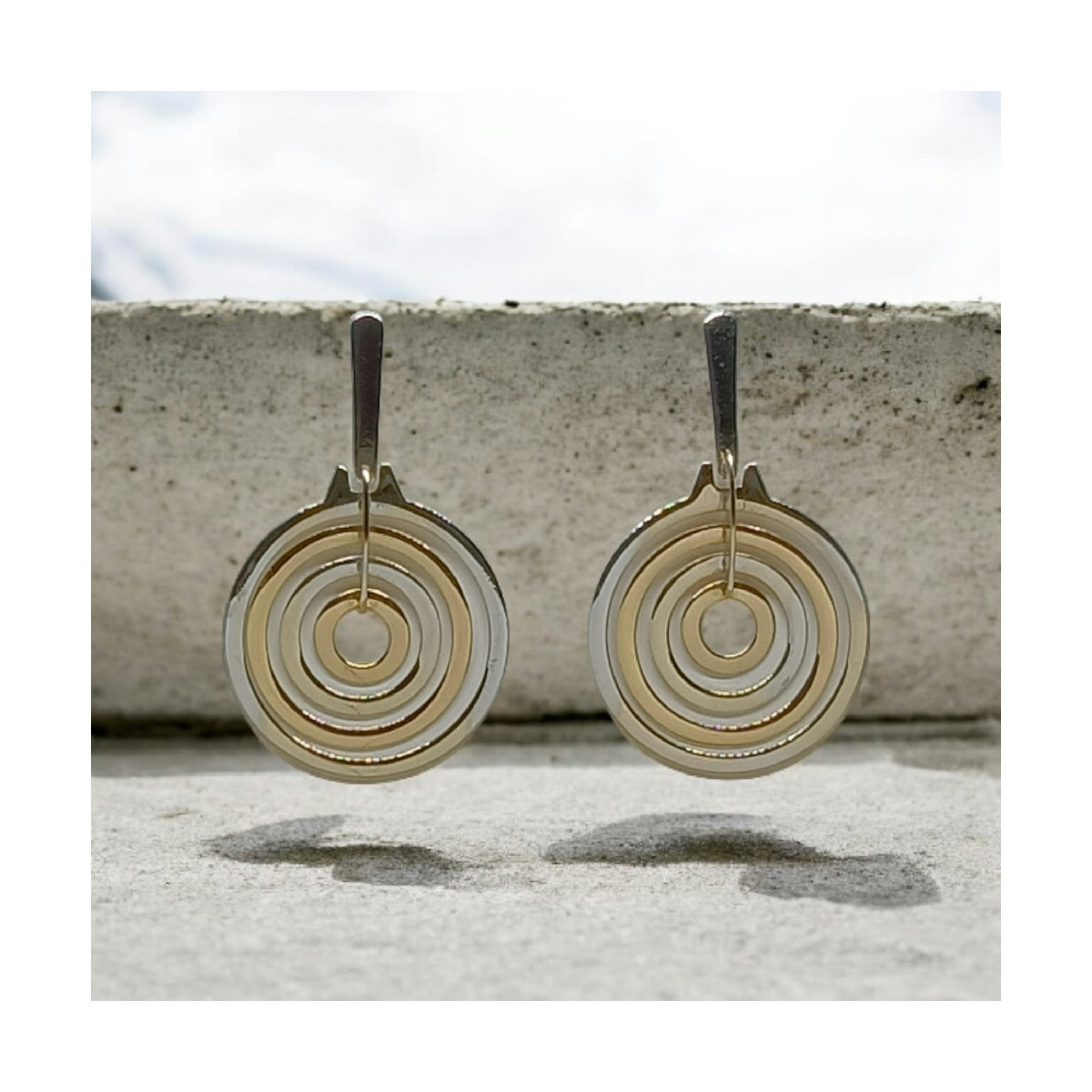 Pendientes combinados con oro blanco y oro rosa