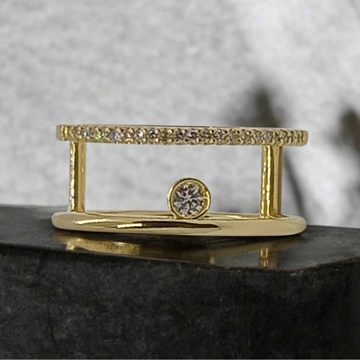 ANILLO DE ORO AMARILLO CON diamantes