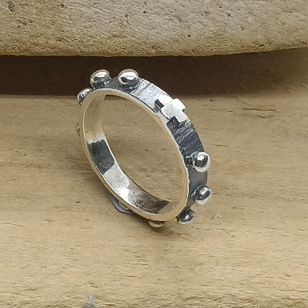 Sortija de plata con forma de Rosario